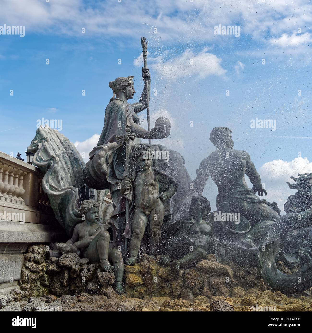 Monumento al Girondins in Place des Quincones Bordeaux Foto Stock
