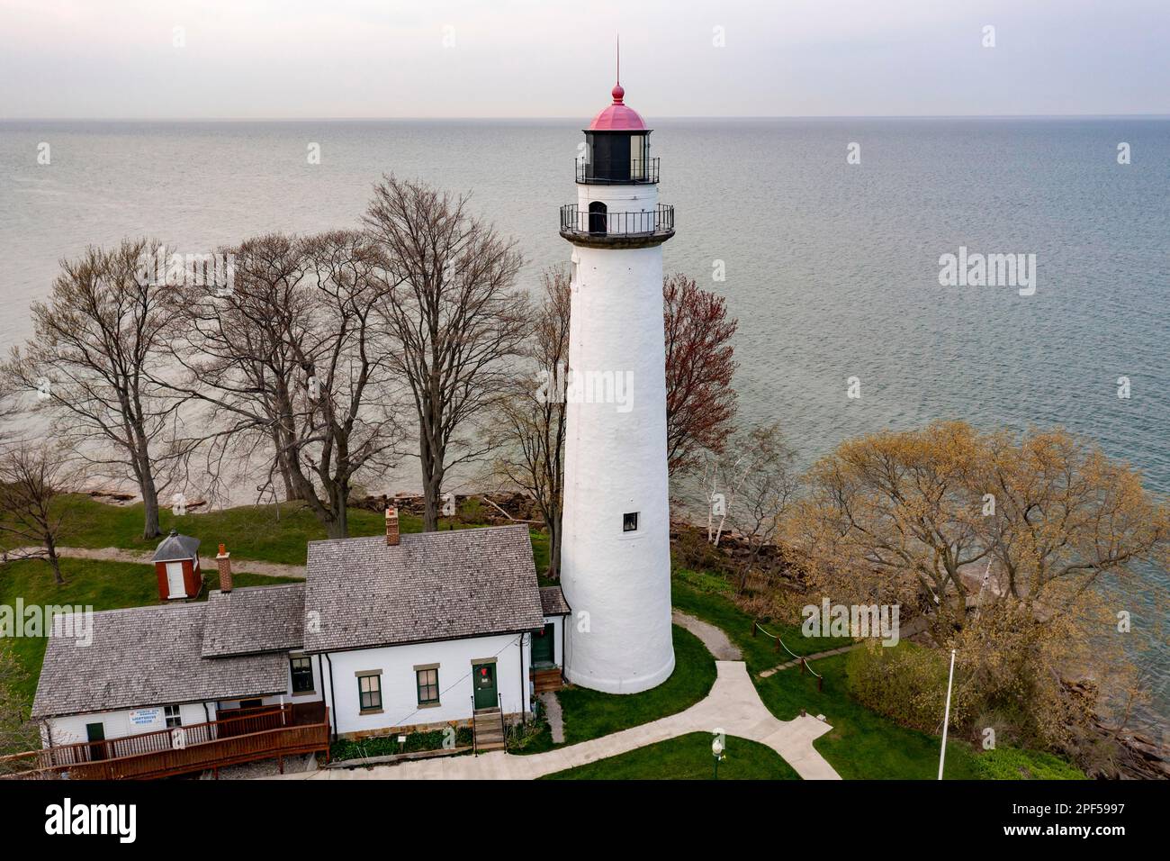 Port Hope, Michigan, il Pointe Aux Barques Lighthouse sul lago Huron. Costruita nel 1857, è una delle più vecchie luci a funzionamento continuo sul Foto Stock