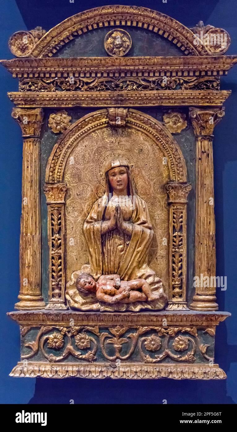 Madonna con Bambino scultura anonima in legno nord-italiano nel Museo Soumaya, Città del Messico, Messico Foto Stock