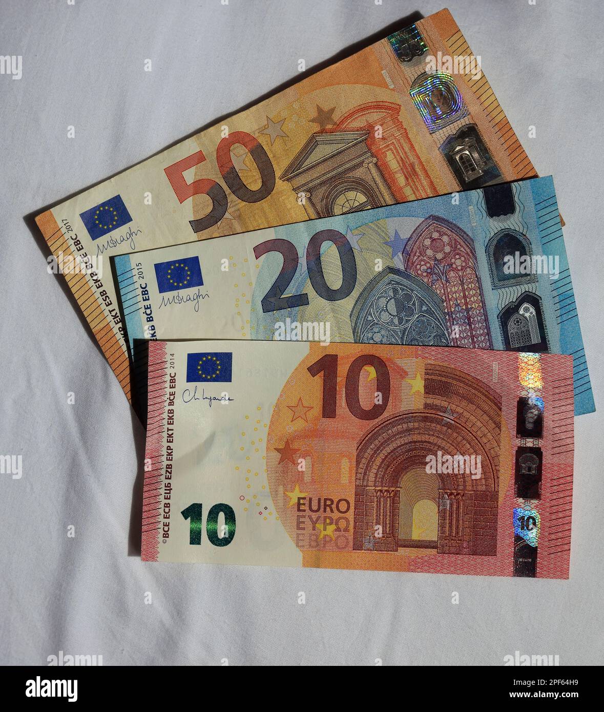 Cinquanta, venti e dieci banconote di euro. 2023 Foto Stock
