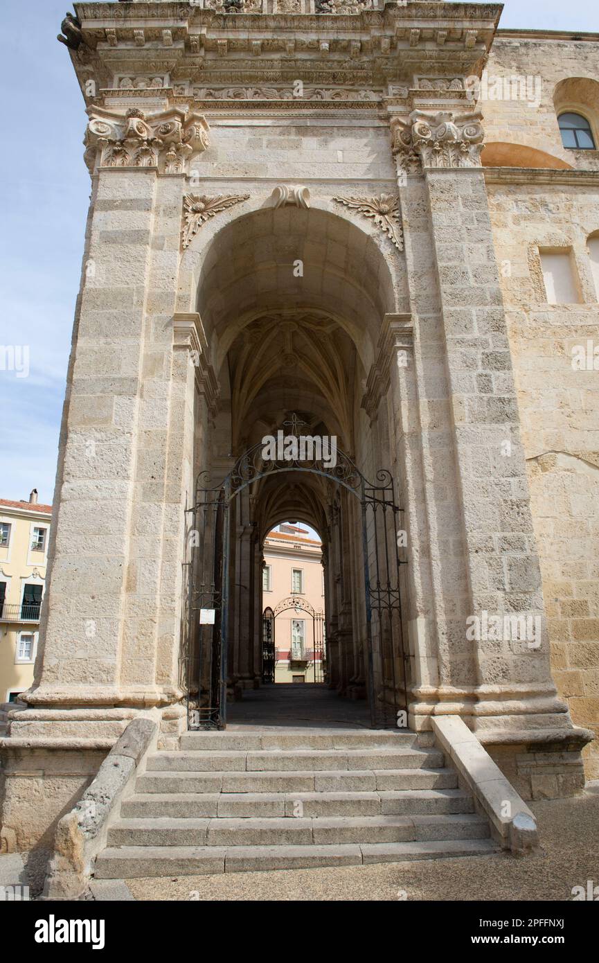 02 settembre 2022 – Europa, Italia, Sardegna, Sassari, Sede arcivescovile Cattedrale di S. Nicola Cattedrale di Sassari Foto Stock