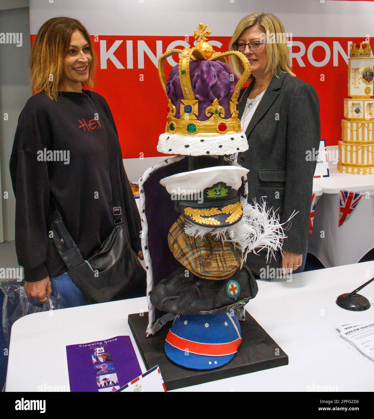 Londra 17 marzo 2023 il concorso è stato aperto ai fornai di tutte le capacità per creare torte 'adatte a un re', mostrando al contempo le loro abilità di cottura e decorazione delle torte. Paul Quezada-Neiman/Alamy Live News Foto Stock