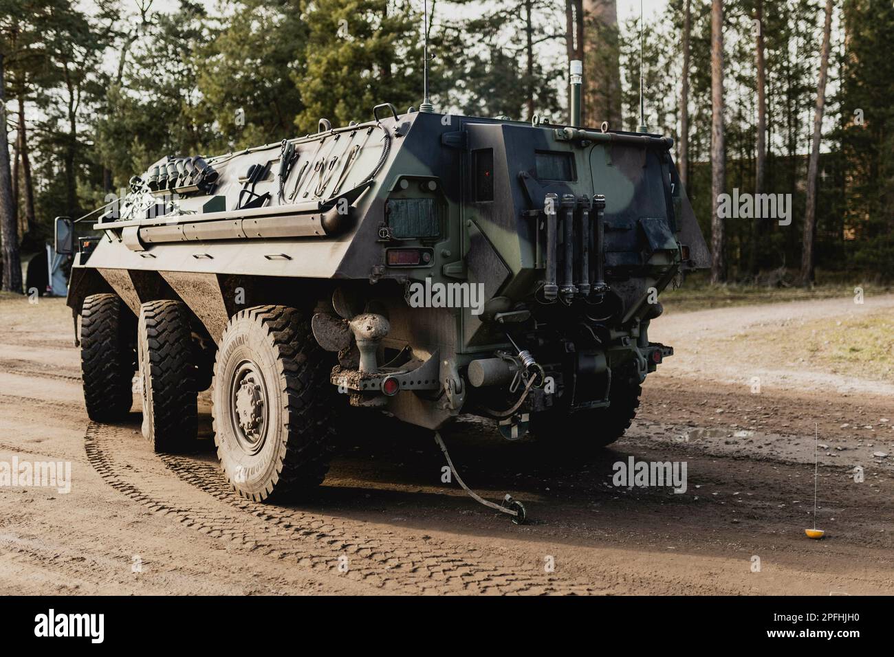 Angolo di molatura, Deutschland. 16th Mar, 2023. Fuchs 1A8A7 veicolo blindato da trasporto ABC, fotografato come parte di una mostra di capacità presso la base delle forze armate della Bundeswehr a Mahlwinkel, 16 marzo 2023. Registrazione solo per uso editoriale! Credit: dpa/Alamy Live News Foto Stock