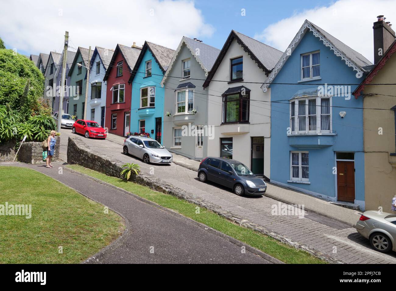 Ponte delle carte fila di case, West View, Cobh Irlanda Foto Stock