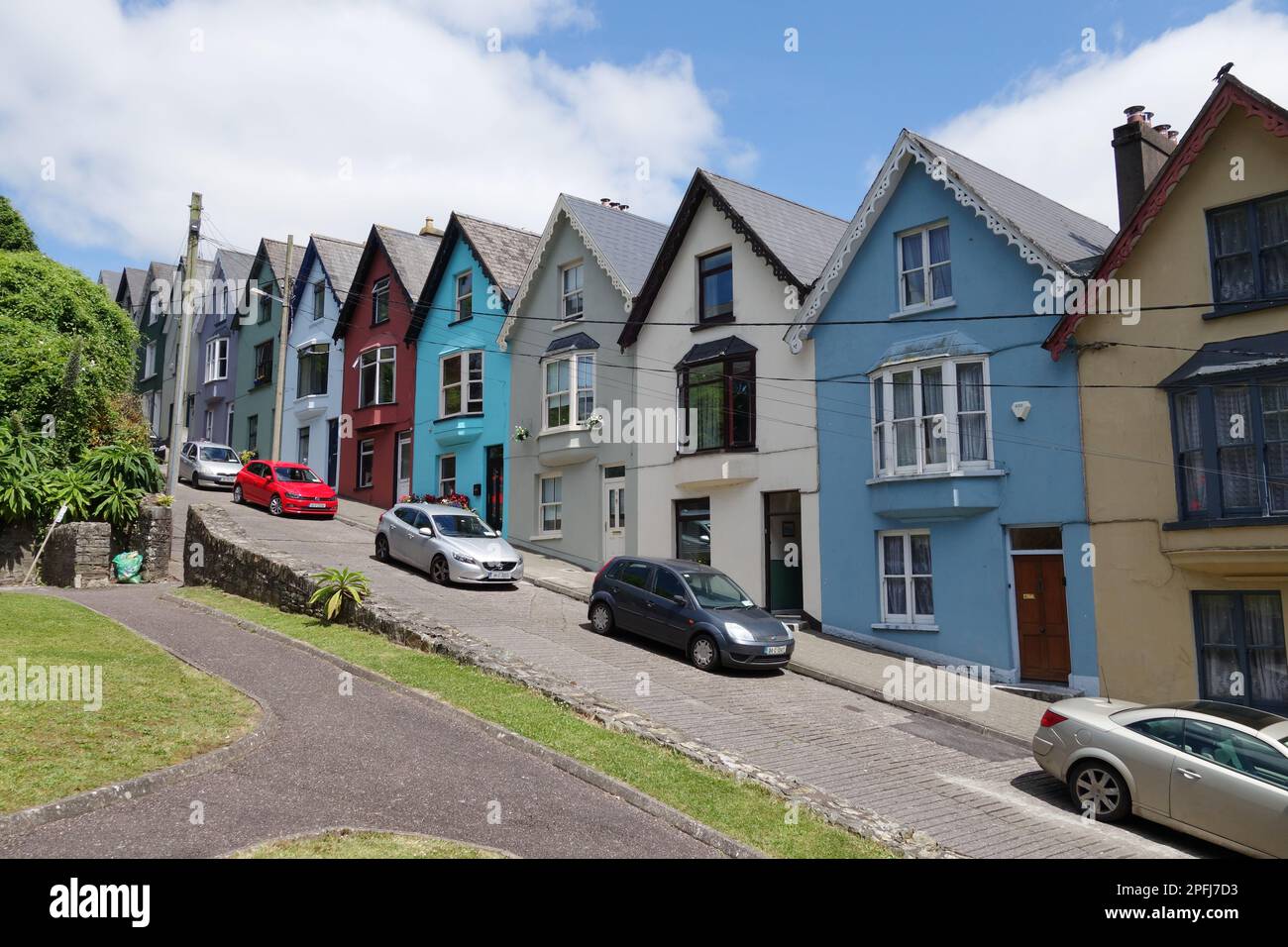 Ponte delle carte fila di case, West View, Cobh Irlanda Foto Stock