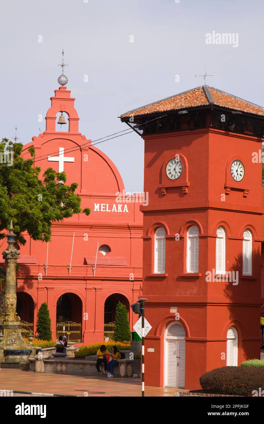 Malesia, Malacca, Piazza olandese, Chiesa di Cristo, Torre dell'orologio, Foto Stock