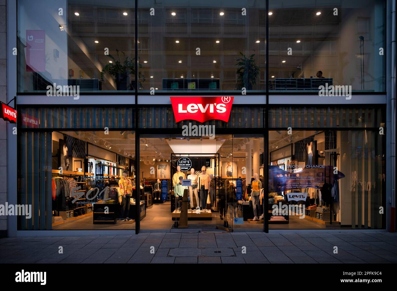 Levis, Levis, catena di grandi magazzini, Koenigsstrasse, Stoccarda, Baden-Wuerttemberg, Germania Foto Stock