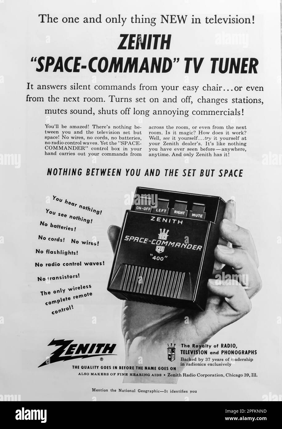 Zenith Space-Command TV Tuner spot in una rivista NatGeo, novembre 1956 Foto Stock