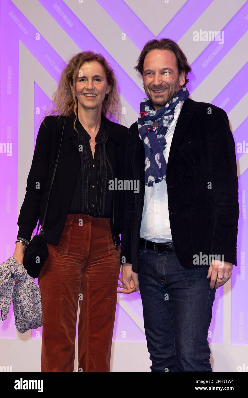 Lille, Francia. 17th Mar, 2023. Delphine De Vigan e Francis Busnel partecipano alla cerimonia di apertura durante la Serie Mania Festival 2023 il 17 marzo 2023 a Lille, Francia. Foto di aéSeastien Courdji/ABACAPRESS.COM Credit: Abaca Press/Alamy Live News Foto Stock