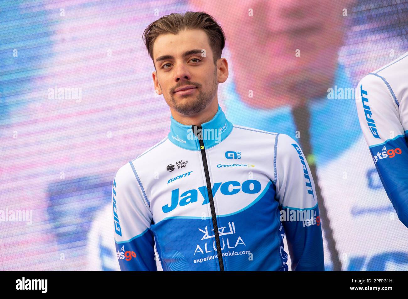 Abbiategrasso, Italia. 18th Mar, 2023. Matteo Sobrero, Team Jayco AlUla durante Milano-Sanremo, Ciclismo di strada ad Abbiategrasso, marzo 18 2023 Credit: Independent Photo Agency/Alamy Live News Foto Stock