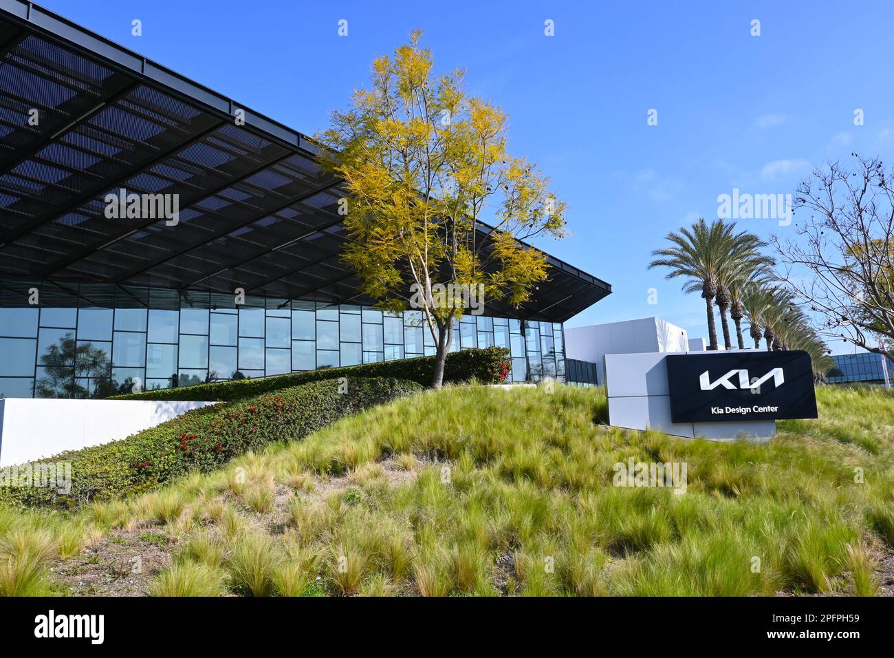 IRVINE, CALIFORNIA - 17 MAR 2023: Il Kia Design Center (KDCA), sul Kia America Campus, è composto da uno studio di design, uno studio di modellazione. Foto Stock