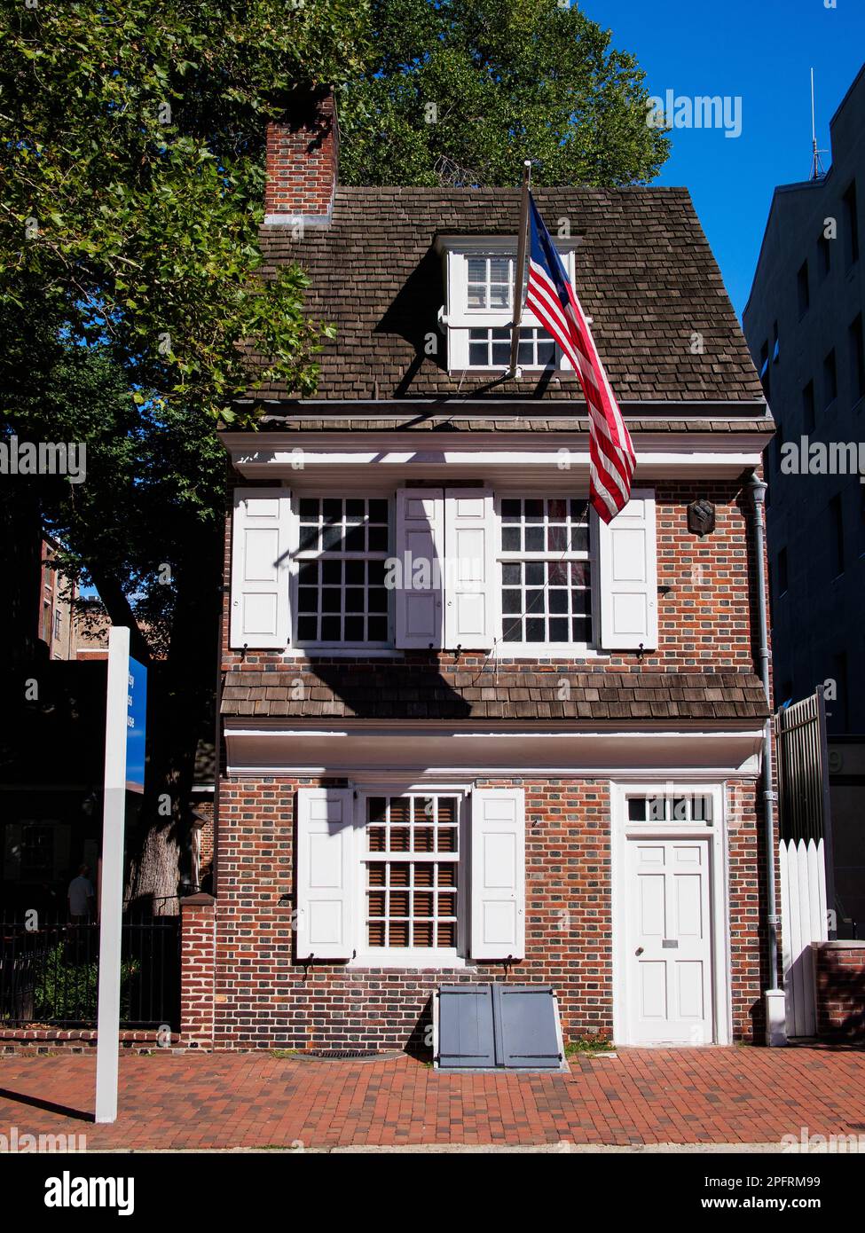 La Betsy Ross House è un importante punto di riferimento storico situato a Filadelfia, Pennsylvania. Questa casa è popolarmente riconosciuta come il luogo di nascita Foto Stock