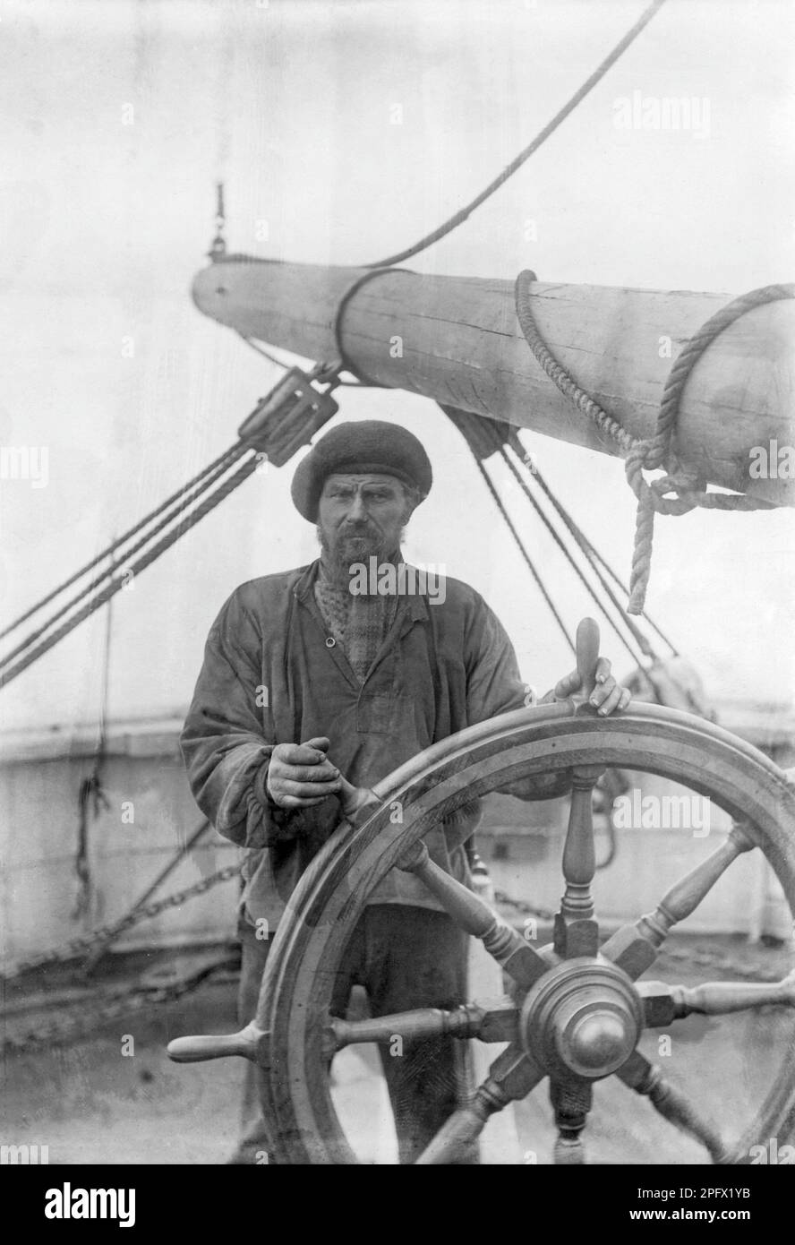 Timoniere sulla nave Antartico e spedizione di otto Nordenskjöld in Antartide 1901-1903. Otto Nordenskjöld. 1869-1928. Geologo svedese e esploratore polare. Famosa per la spedizione Antartica svedese 1901-1904 Foto Stock