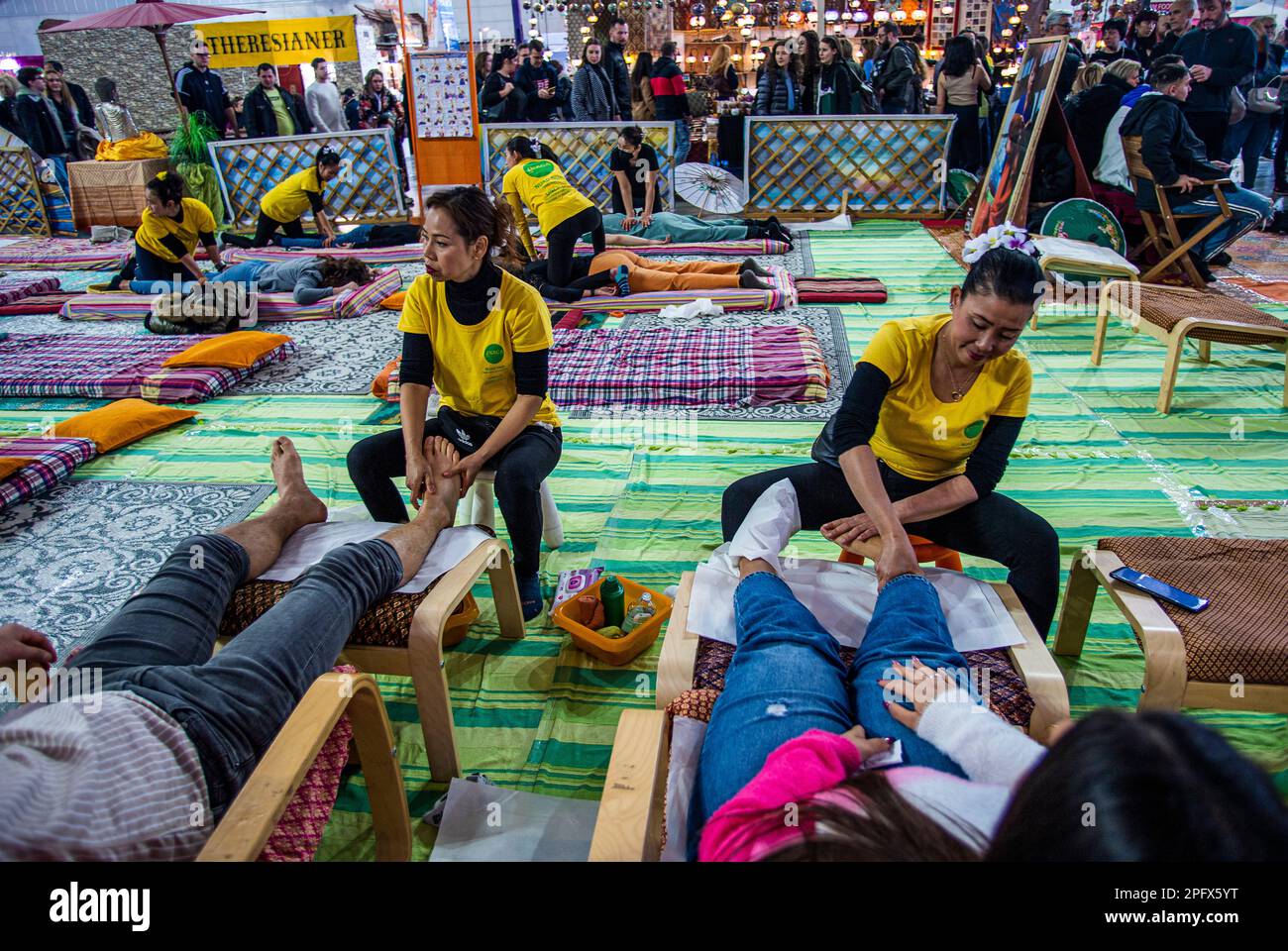 Italia Piemonte Torino Festival dell'Oriente 2023 , Thai Massage Credit: Realy Easy Star/Alamy Live News Foto Stock