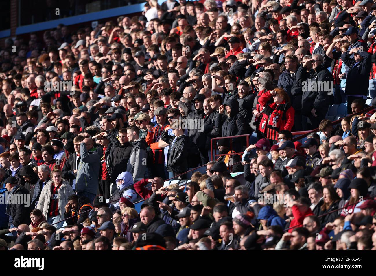 Birmingham, Regno Unito. 18th Mar, 2023. Tifosi di Bournemouth alla partita Aston Villa contro AFC Bournemouth EPL, a Villa Park, Birmingham, Regno Unito, il 18th marzo 2023. Credit: Paul Marriott/Alamy Live News Foto Stock