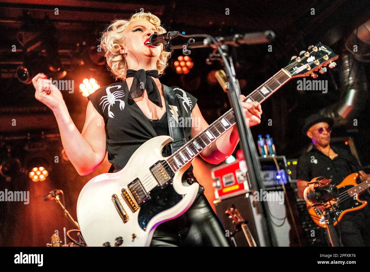 Oslo, Norvegia. 17th marzo 2023. La cantante, cantautrice e chitarrista americana Samantha Fish si esibisce in un concerto dal vivo al John Dee di Oslo. (Photo credit: Gonzales Photo - Terje Dokken). Foto Stock