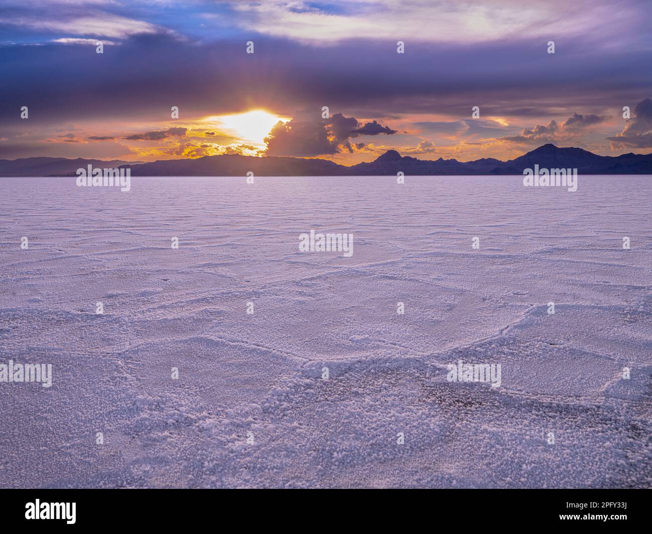 Tramonto a Bonneville Salt Flats, Utah USA Foto Stock