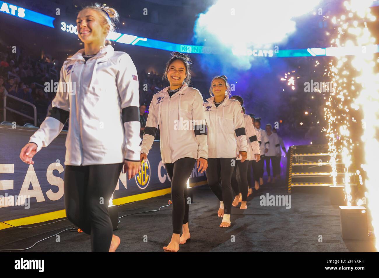 18 marzo 2023: La squadra di ginnastica del Kentucky viene presentata prima dei campionati di ginnastica SEC 2023 alla gas South Arena di Duluth, GA Kyle Okita/CSM Foto Stock