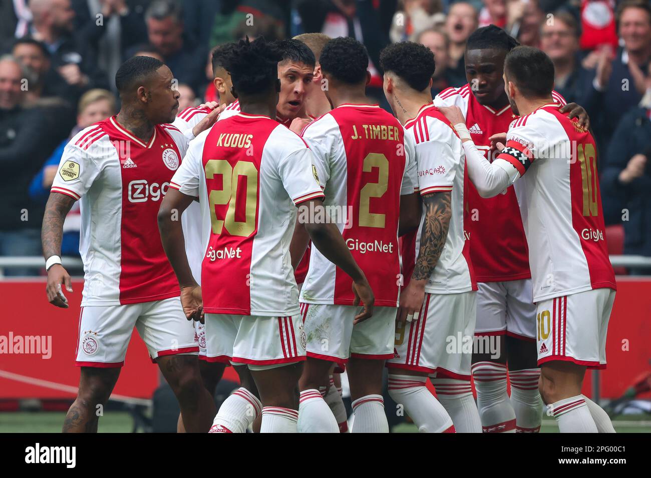19-03-2023: Sport: AJAX contro Feyenoord AMSTERDAM, PAESI BASSI - MARZO 19: Edson Alvarez (Ajax), Owen Wijndal (Ajax), Jurrien Timber (Ajax), Jorge Sanche Foto Stock