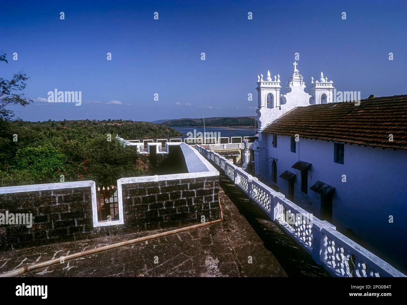 Forte Tiracol a Goa, territorio sindacale dell'India, Asia. Un tempo fortezza armata che apparteneva ai portoghesi Foto Stock