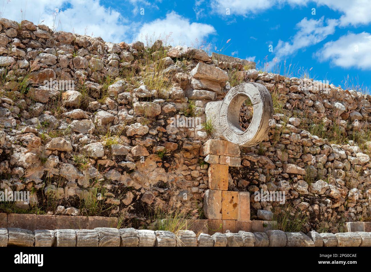 Anello di gioco di palla Maya nel sito archeologico di Uxmal, Yucatan, Messico. Foto Stock