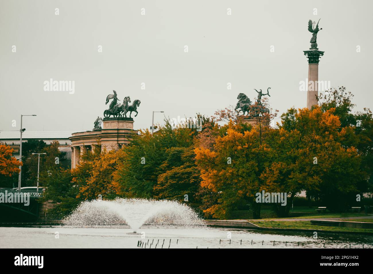 Piazza degli Eroi a Budapest, una piazza dedicata ai re ungheresi in Ungheria. Foto Stock