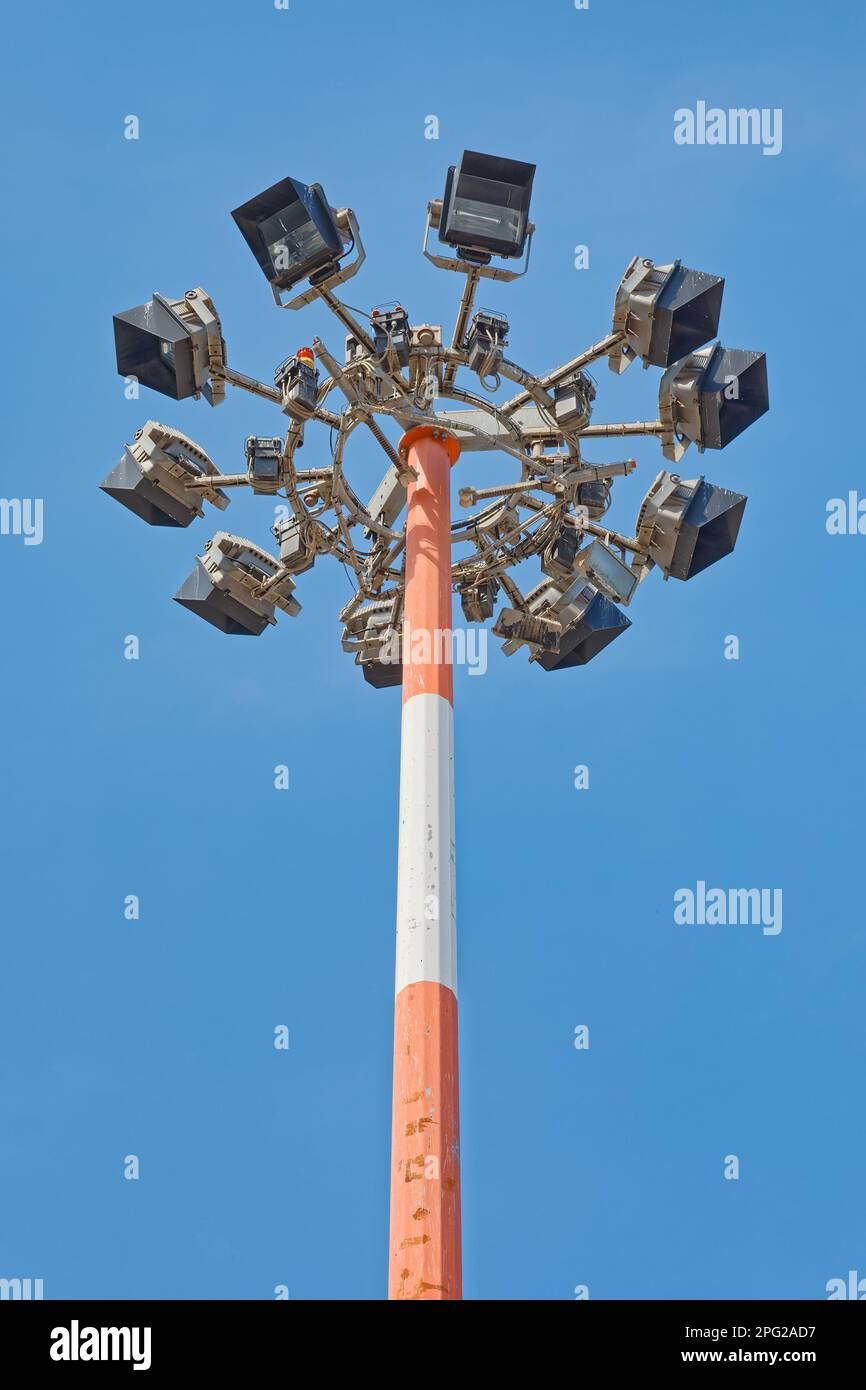 Impianti di illuminazione nella pista aeroportuale in Italia Foto Stock