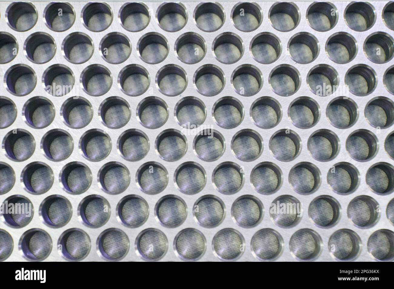 sfondo astratto metallico di colore grigio, dettaglio per cartuccia combustibile nucleare Foto Stock