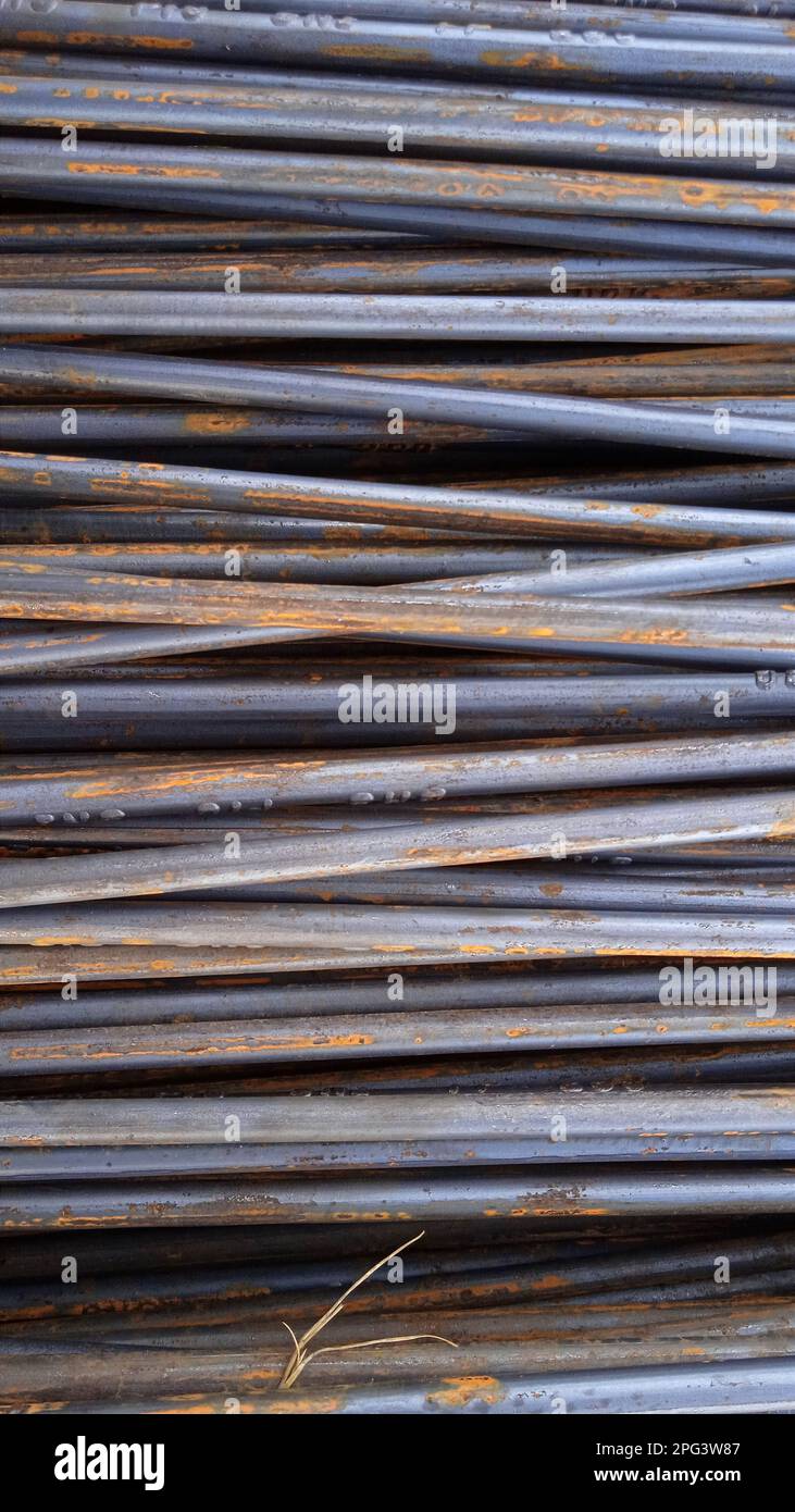 Un set di acciaio rinforzato. metallo, sfondo di ferro. Armatura in acciaio. Le barre di rinforzo. Foto Stock