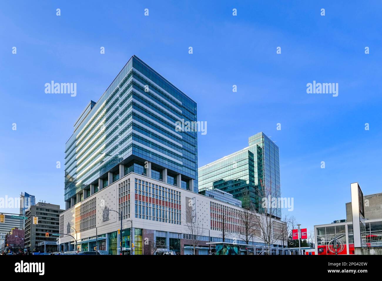L'ex edificio dell'ufficio postale, la posta, diventando il centro dell'ufficio Amazon, Vancouver, British Columbia, Canada Foto Stock