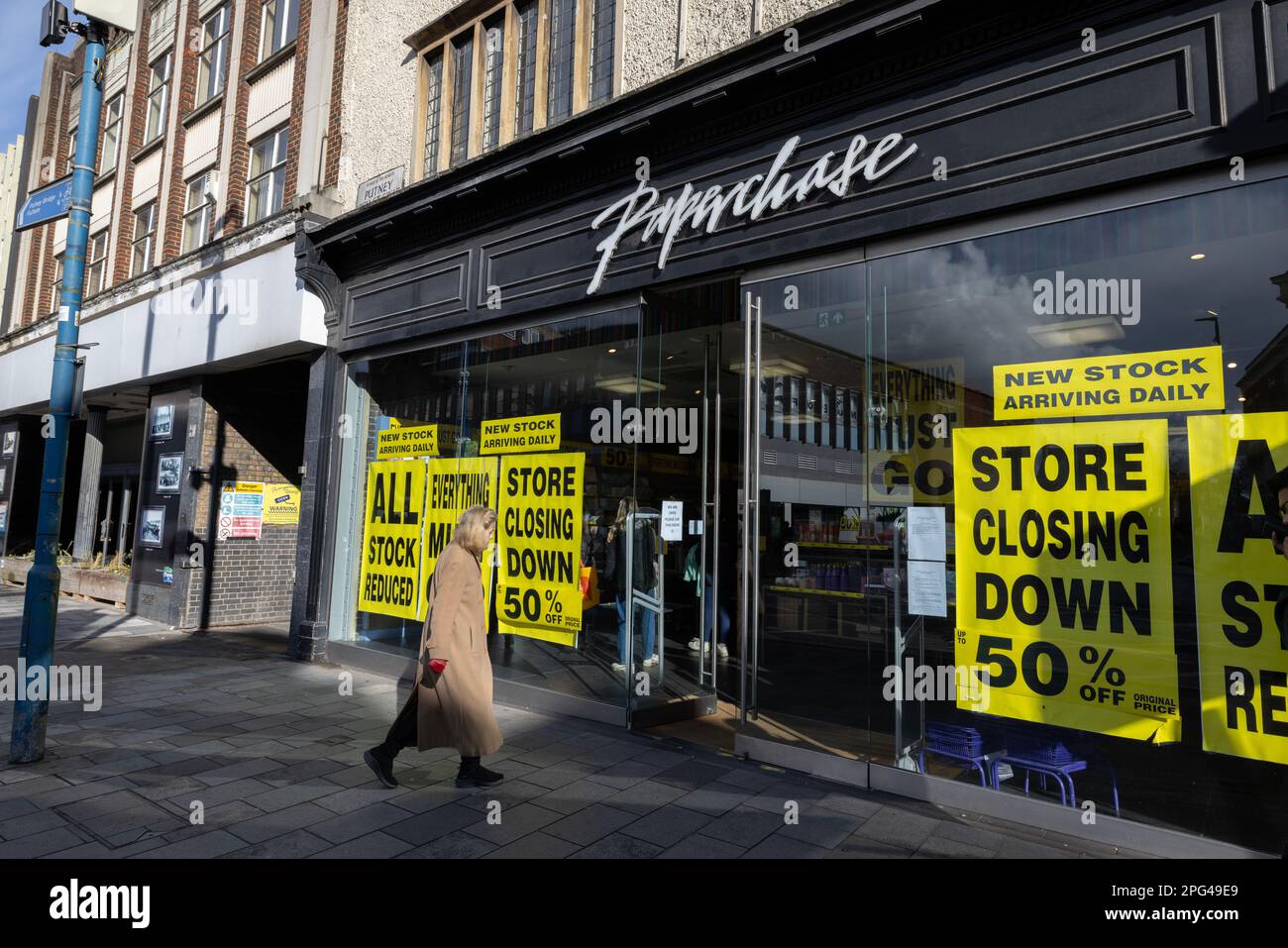 106 i negozi Paperchase si chiudano poiché gli amministratori non riescono a trovare un acquirente per le risorse rimanenti del rivenditore, con conseguente licenziamento di 900 persone, Regno Unito Foto Stock