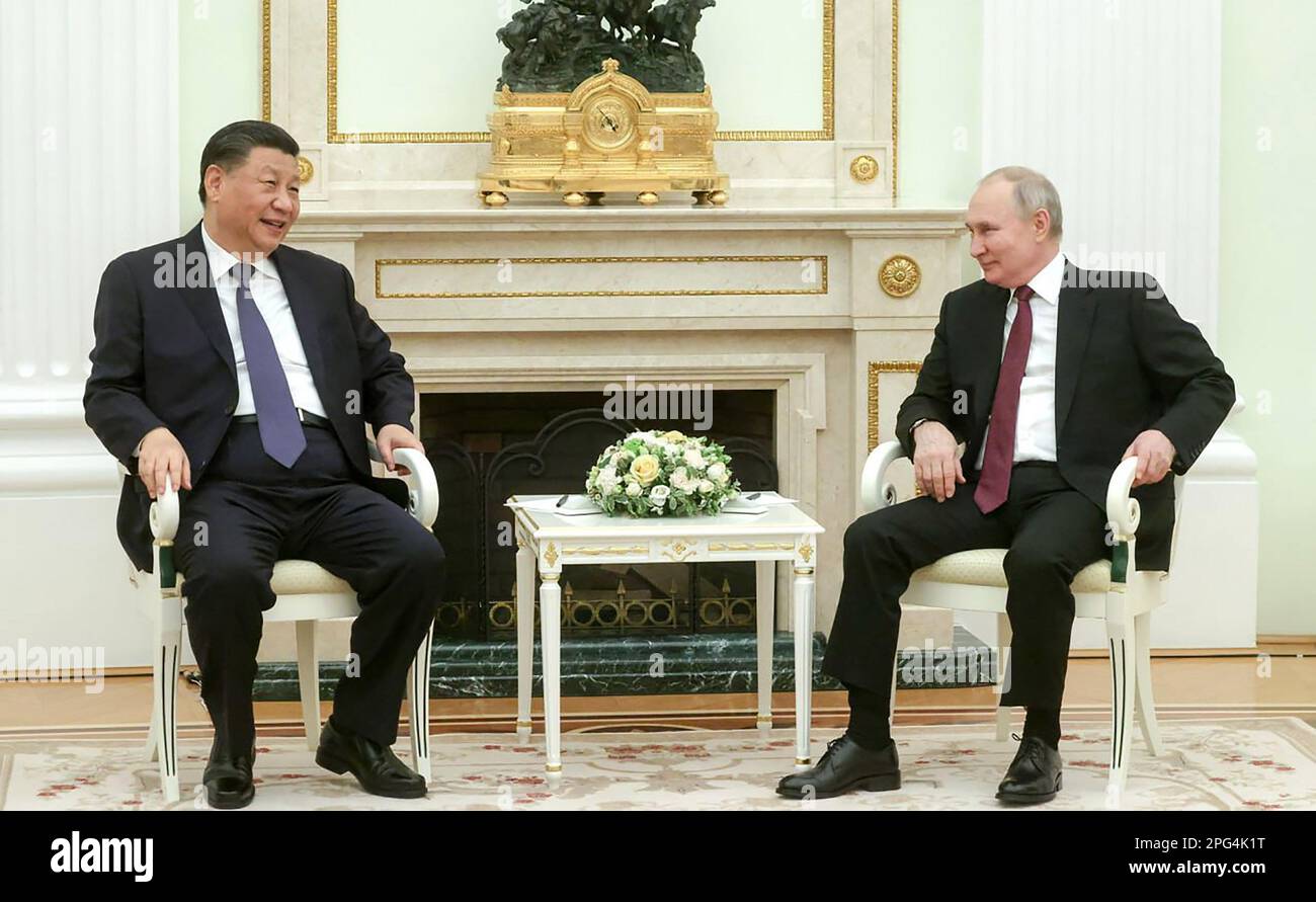 Mosca, Russia. 20th Mar, 2023. Il presidente russo Vladimir Putin incontra il presidente cinese Xi Jinping al Cremlino di Mosca lunedì 20 marzo 2023. Foto di Kremlin Pool/UPI. Credit: UPI/Alamy Live News Foto Stock