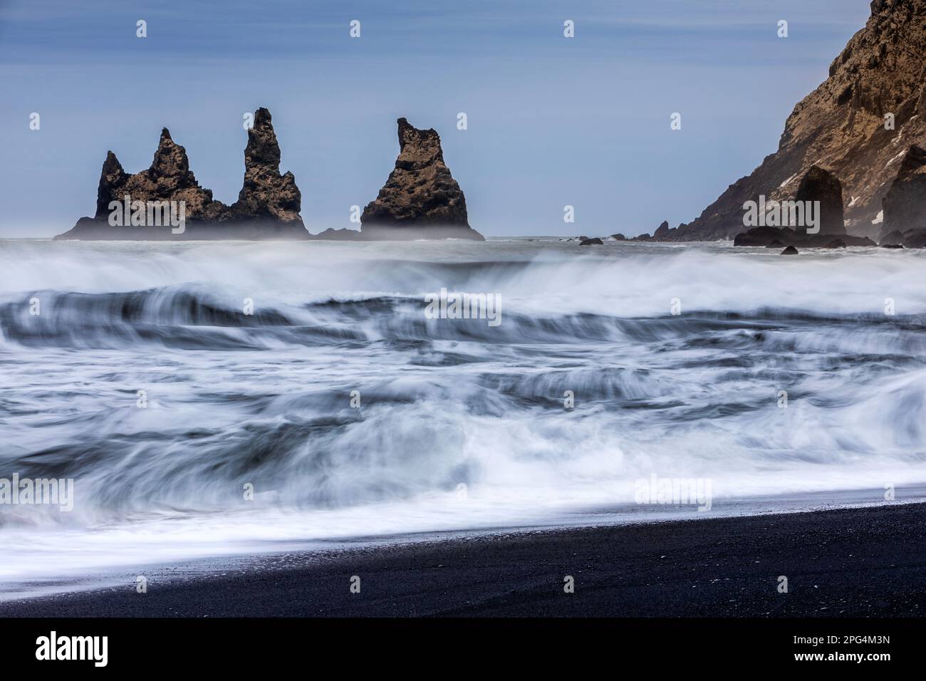 Myrdal Vik spiaggia di sabbia nera, Vik, Islanda Foto Stock