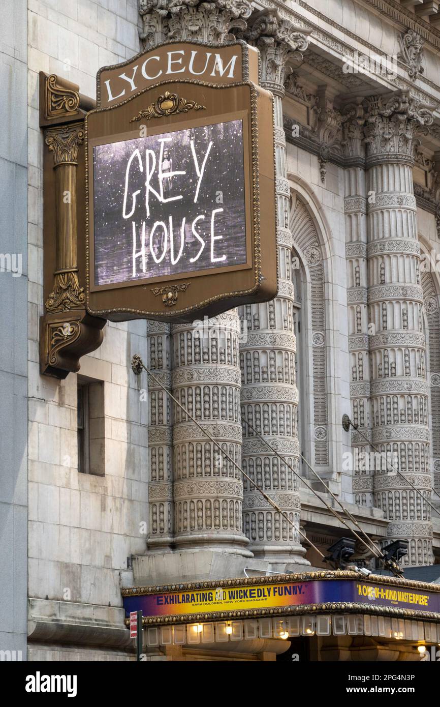 Lyceum Theatre con "Grey House" Marquee, 149 West 45th Street, NYC, USA 2023 Foto Stock