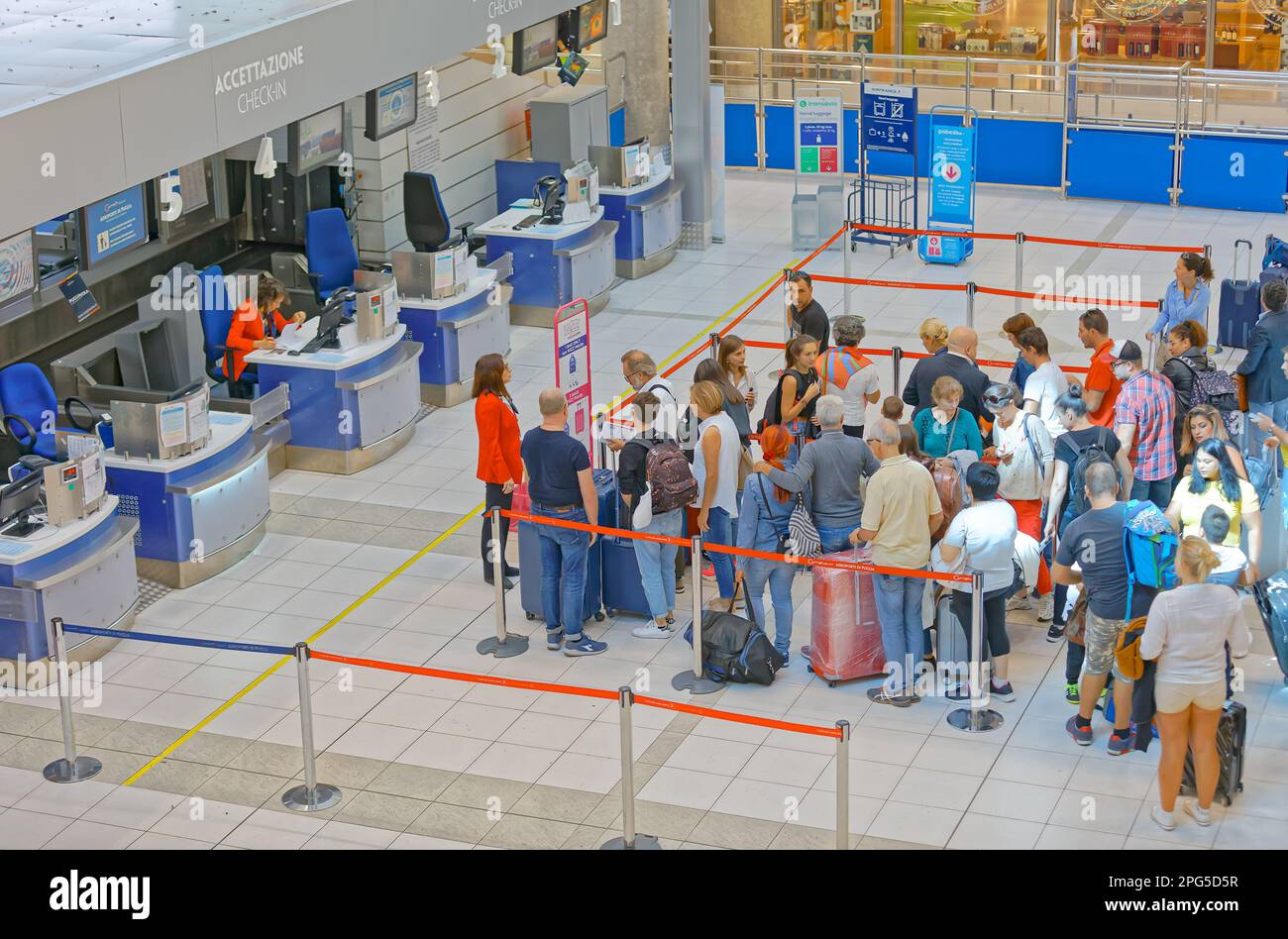 Aeroporto Internazionale Karol Wojtyla di Bari in Italia Foto Stock