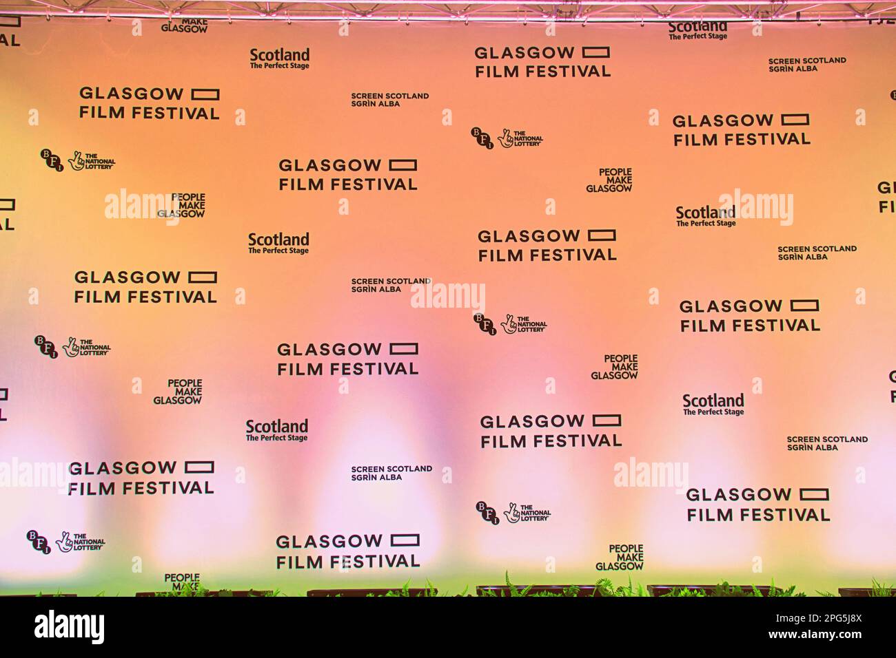 Glasgow film festival sfondo rosso tappeto media Foto Stock