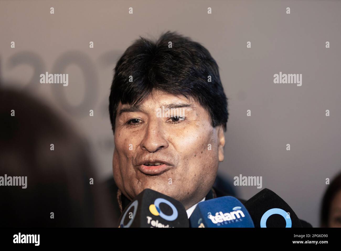 Buenos Aires, Argentina. 20th marzo 2023. Evo Morales, ex presidente dello Stato Plurinazionale della Bolivia, rispondendo alle domande dei media al Forum Mondiale sui diritti umani 3rd 2023. (Credit: Esteban Osorio/Alamy Live News) Foto Stock