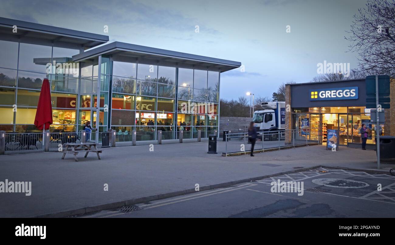 Cherwell Valley Moto Services, incl. Greggs, M40 J10, A43, Oxfordshire, INGHILTERRA, REGNO UNITO, OX27 7RD Foto Stock