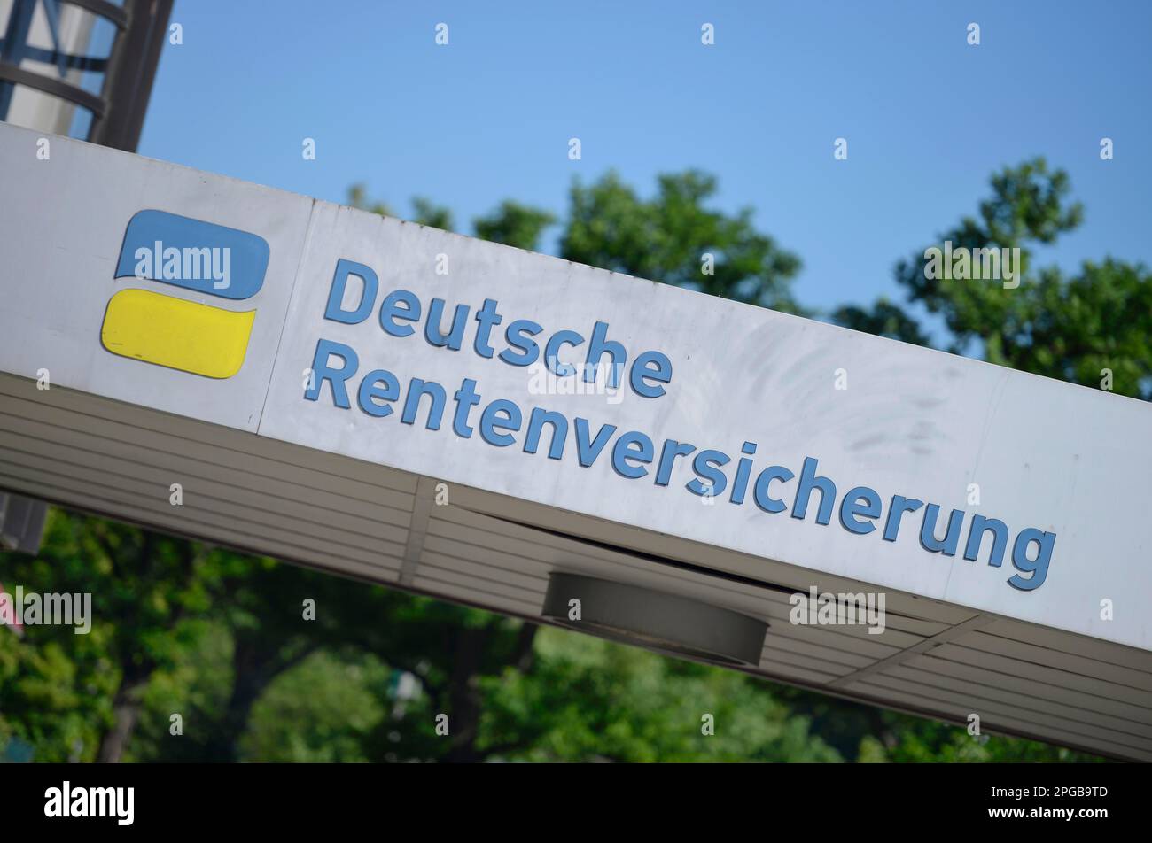 Logo, German Pension Insurance, Fehrbelliner Platz, Wilmersdorf, Berlino, Germania Foto Stock