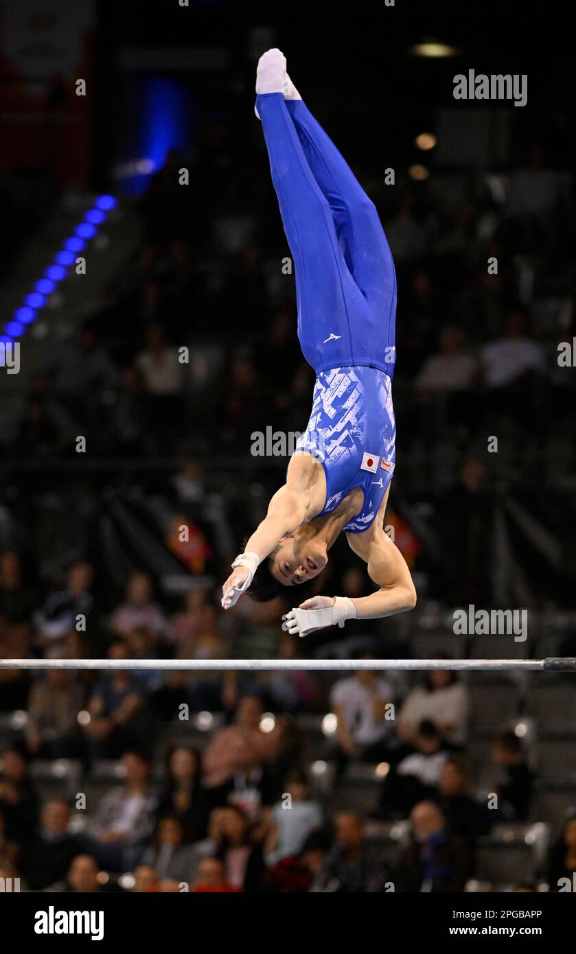 Campione olimpico Daiki Hashimoto (JPN) High bar, EnBW DTB Cup, Ginnastica artistica, Ginnastica, Porsche Arena, Stoccarda, Baden-Wuerttemberg, Germania Foto Stock