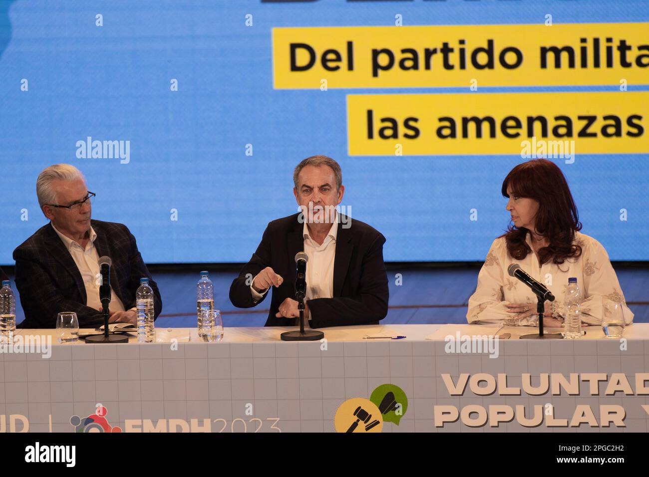 Buenos Aires, Argentina, 21st marzo 2023. Il Grupo Puebla ha tenuto un incontro internazionale per sostenere Cristina Fernandez de Kirchner nel quadro degli anni '3rd. Forum mondiale sui diritti umani. L'ex presidente della Spagna José Luis Rodriguez Zapatero ha pronunciato il suo discorso alla riunione. (Credit: Esteban Osorio/Alamy Live News) Foto Stock