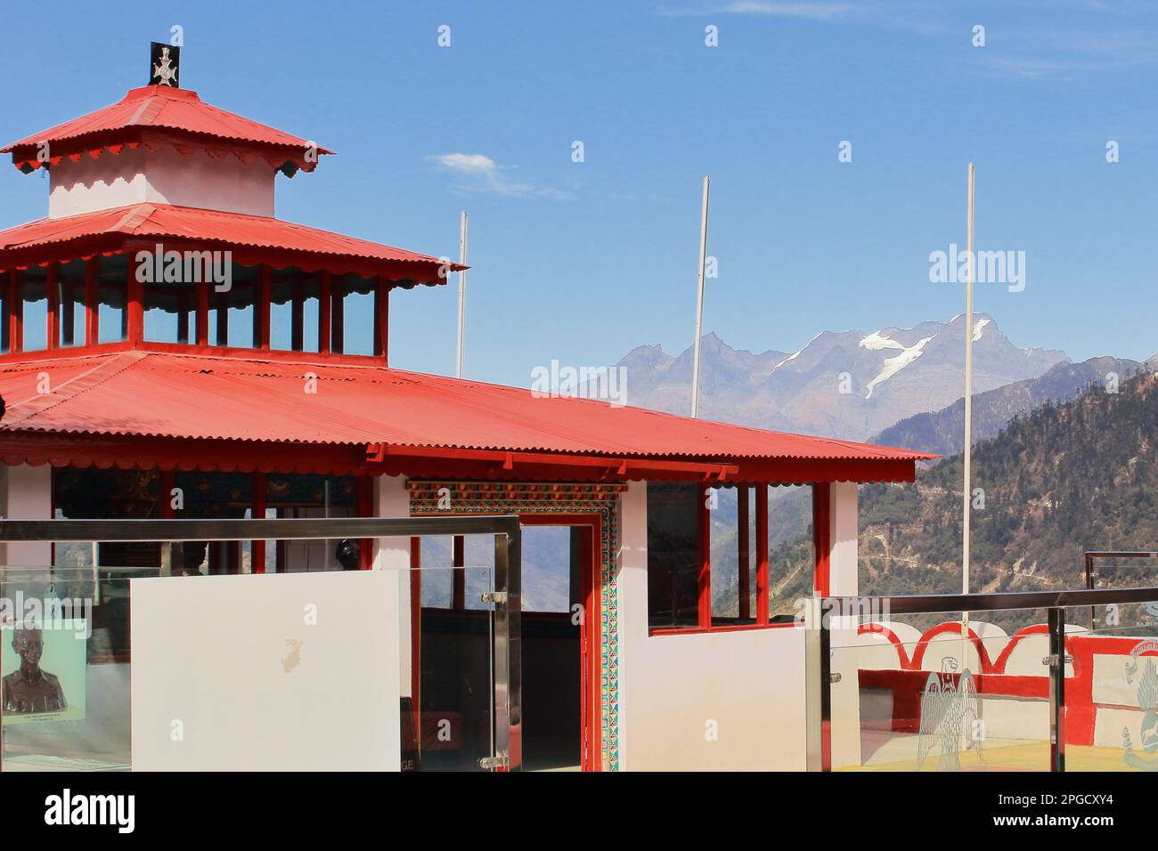 Tawang, Arunachal Pradesh, India - 7th dicembre 2019: jaswant garh War Memorial, una popolare destinazione turistica di tawang Foto Stock