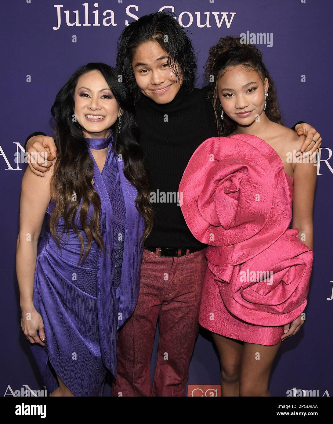 (L-R) Miranda Kwok, Sean Lew e Faith Bryant al CAPE presentano il RADIANCE Gala che si tiene all'Ebell Club di Los Angeles a Los Angeles, CA martedì 21 marzo 2023. (Foto di Sthanlee B. Mirador/Sipa USA) Foto Stock