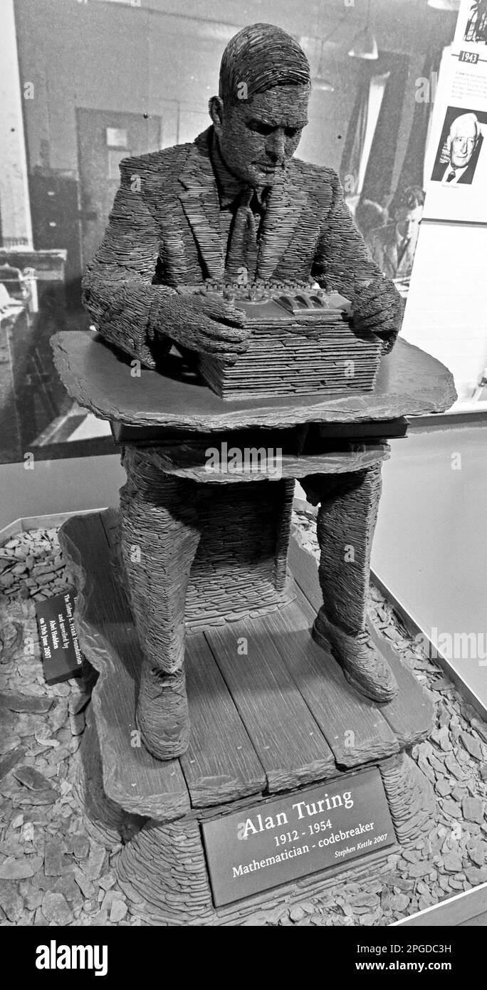Stephen Kettle 2007 statua, di Alan Turing, matematico inglese, computer scienziato, logician, crittanalista, filosofo e biologo teorico Foto Stock