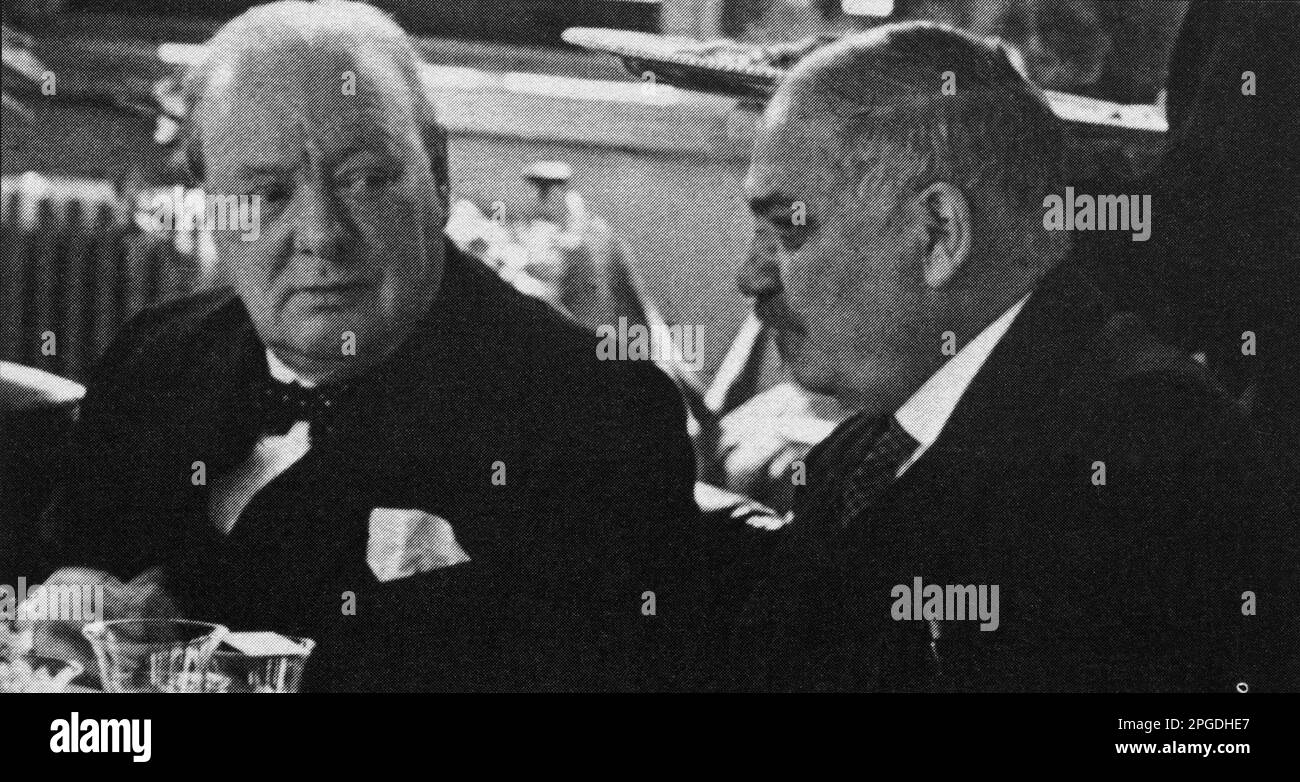 Winston Churchill con l'ambasciatore sovietico Ivan Maisky. Londra Agosto 1941 Foto Stock