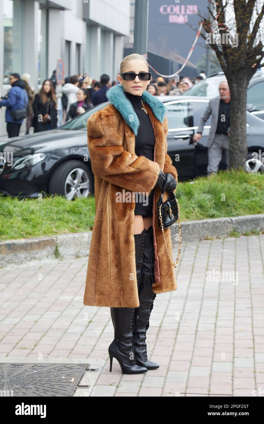Stivali alti con pelliccia hot sale