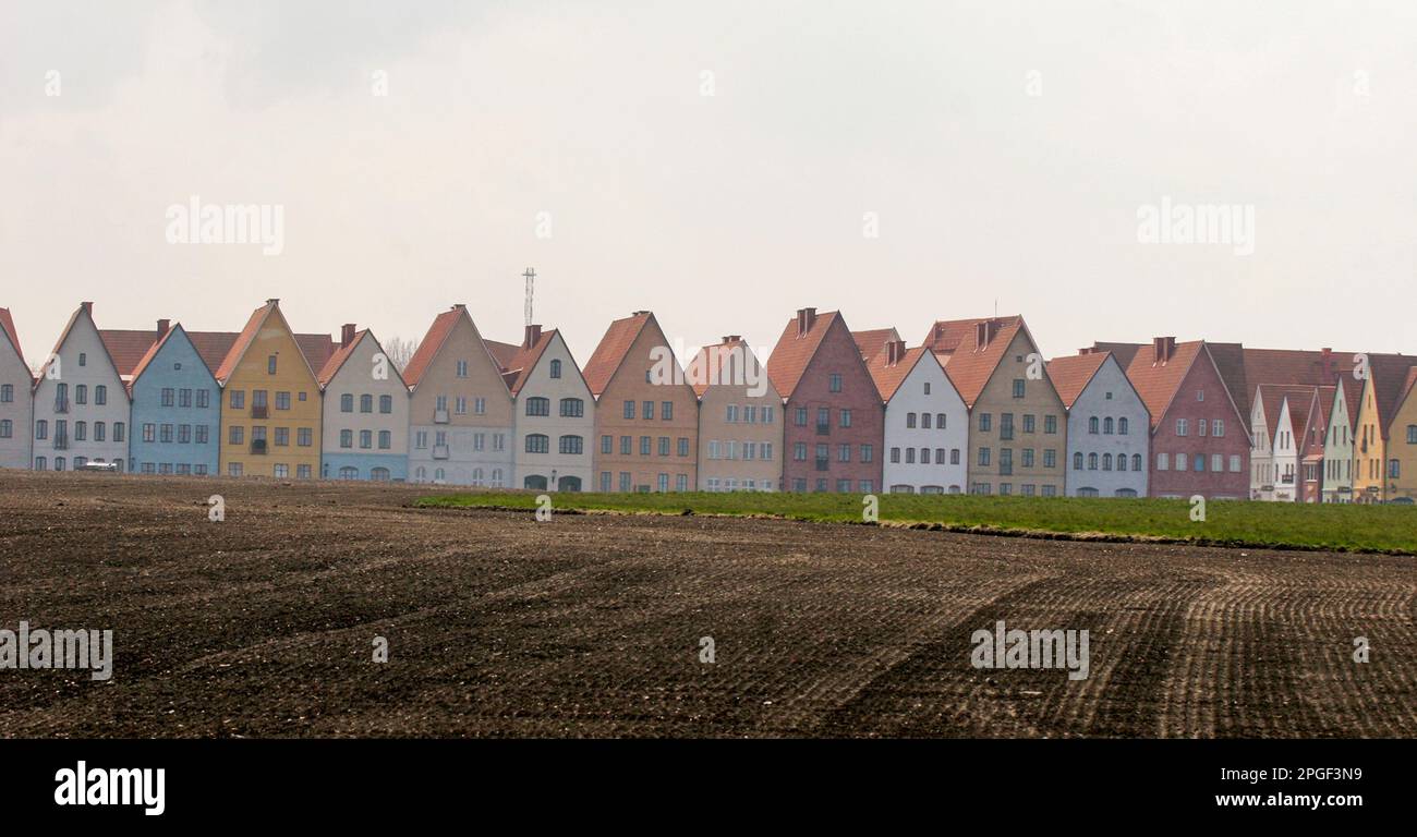 JAKRIBORG è una tenuta di alloggi a Hjärup tra Malmö e Lundin, Svezia meridionale, il progetto Jakriborg mostra somiglianze con il movimento contemporaneo del New Urbanismo ed è spesso paragonato al progetto Poundbury in Inghilterra costruito dal Principe Carlo Foto Stock