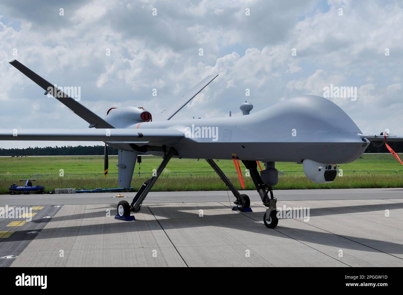 Drone, Predator B, USA Esercito, ILA, Berlino-Schoenefeld, Germania Foto Stock