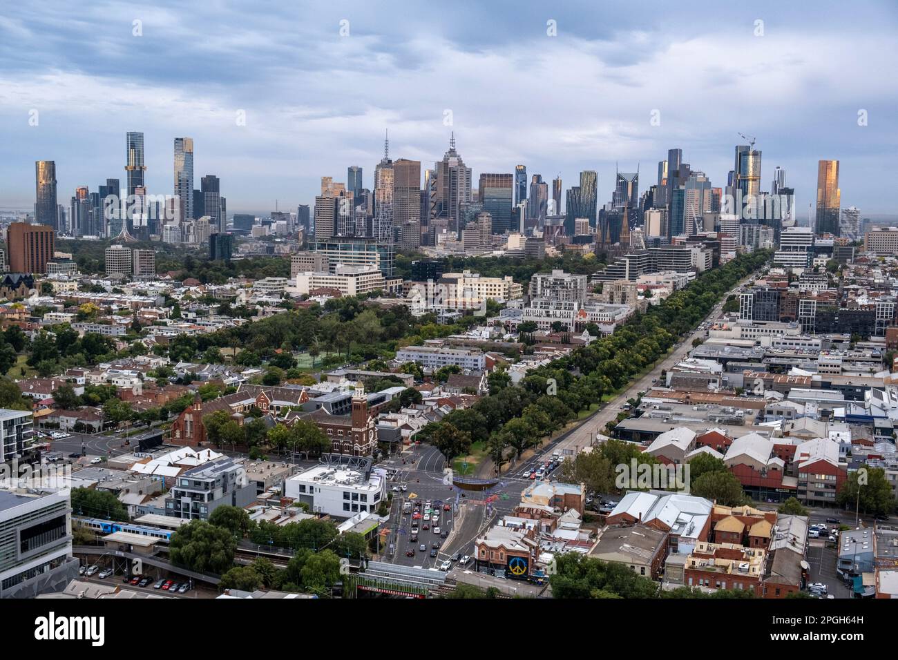 Vista aerea dello skyline e dei sobborghi di Melbourne. Melbourne, Victoria, Australia Foto Stock