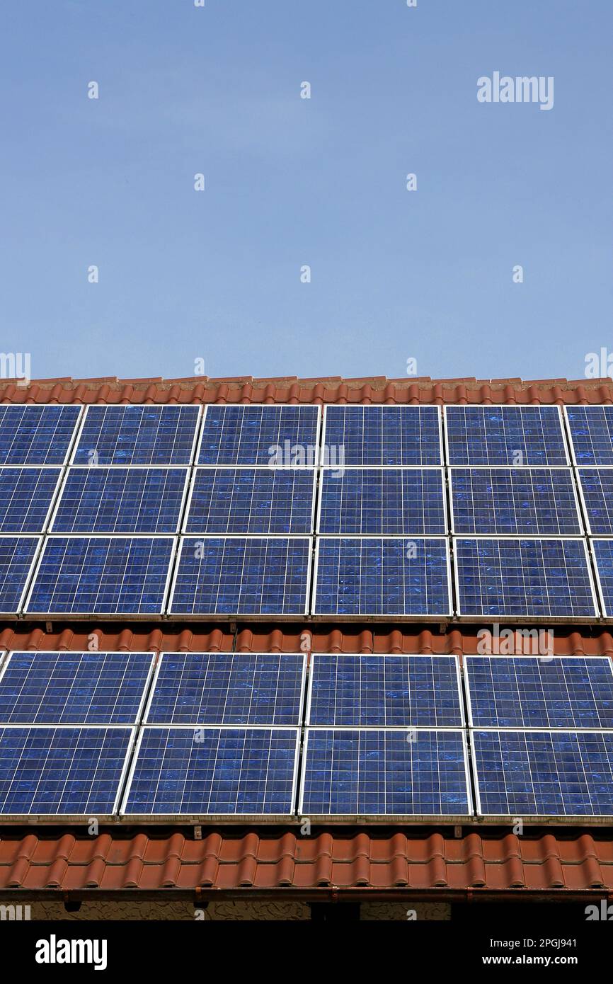display fotovoltaico sul tetto Foto Stock